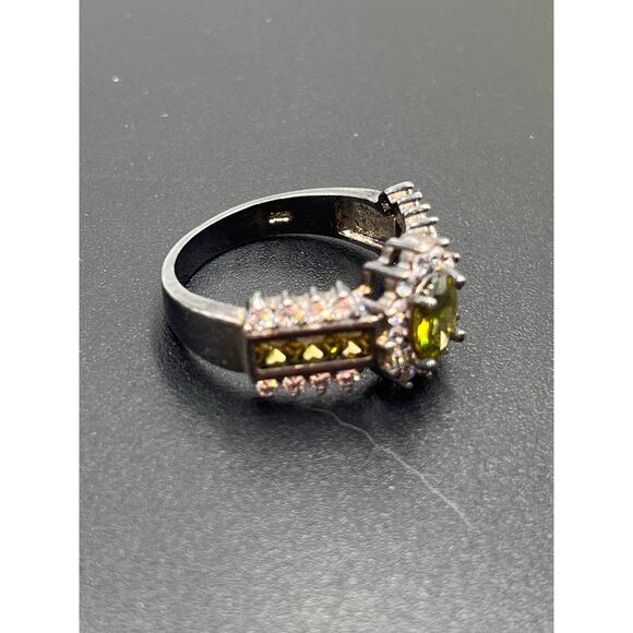 Sterling Silver 4-Prong Olive Green Oval Cubic Zirconia 6 gr Ring Sz 10 1/4 - Picture 11 of 12